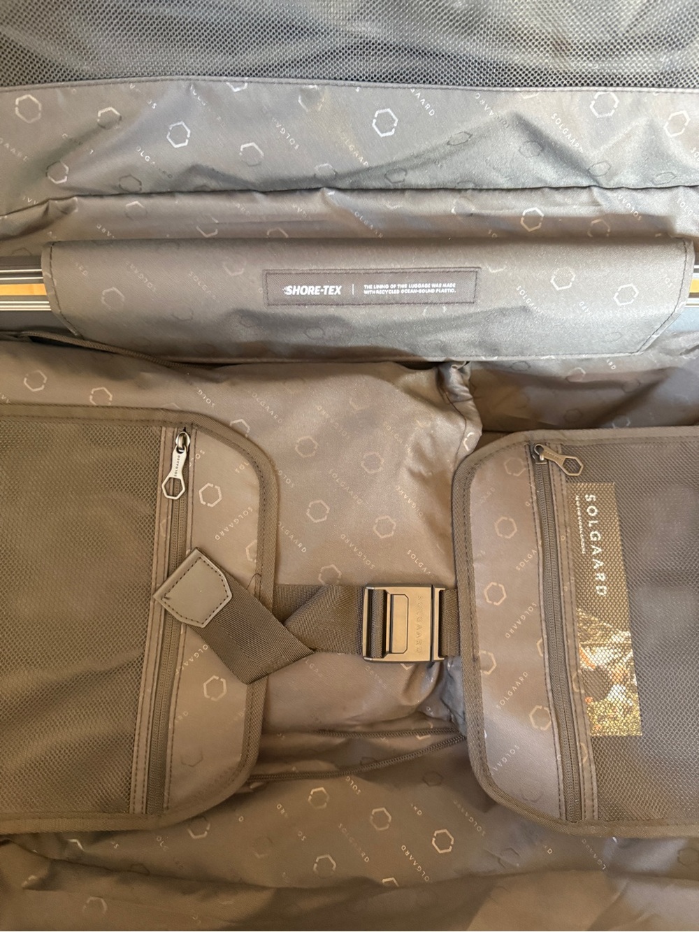 Solgaard Luggage 25” Check In Closet New - Picture 10 of 15